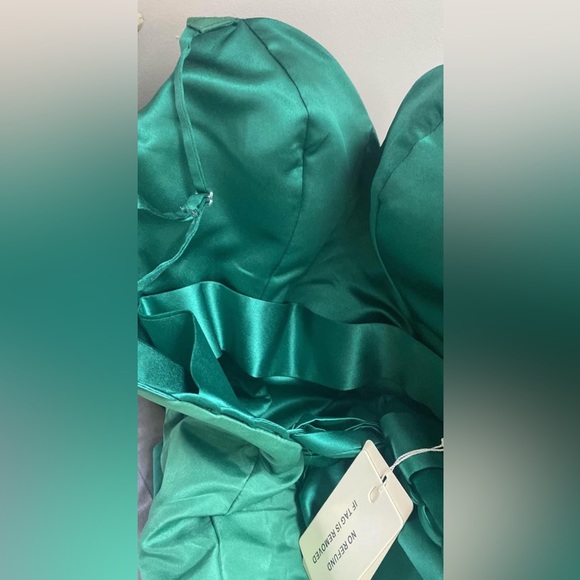 NWT Emerald Green wicked viewing party Dress Mermaid size 4-6 - Picture 6 of 7